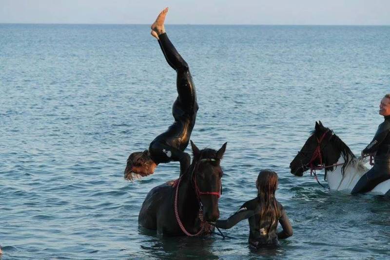 handstand_original